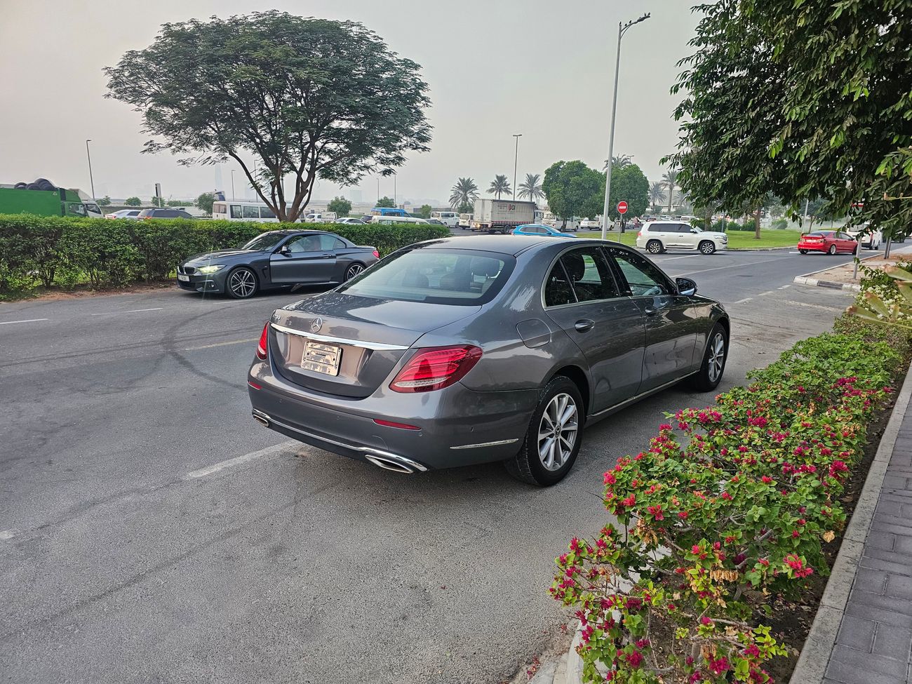 مرسيدس بنز E200