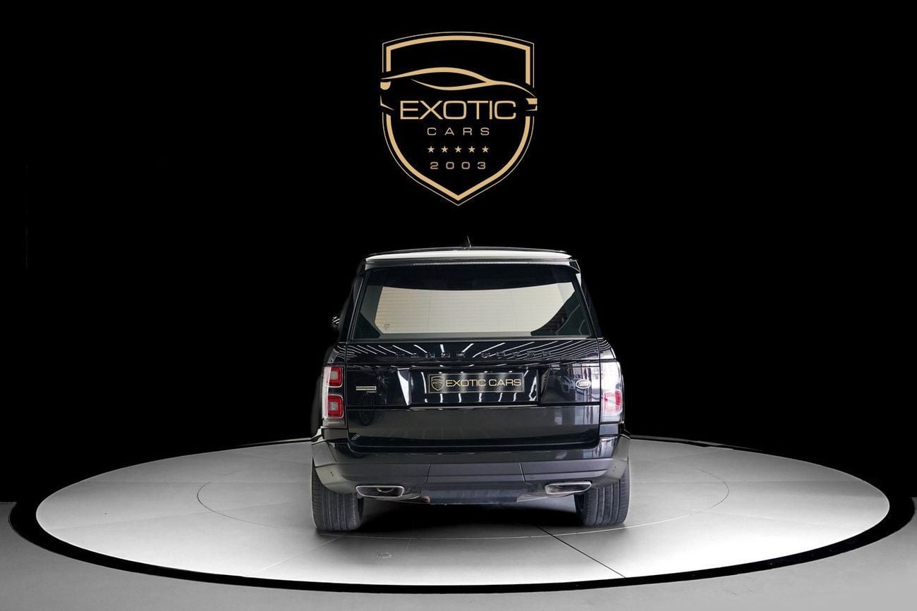 لاند روفر رينج روفر VOGUE AUTOBIOGRAPHY