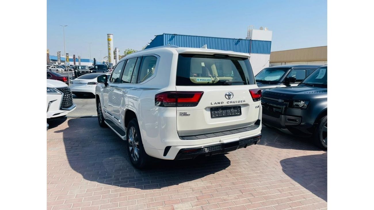 Toyota Land Cruiser TOYOTA LANDCRUISER VXR 3.5 TWINTURBO 4YEARS WARRANTY FROM ALFUTTAIM