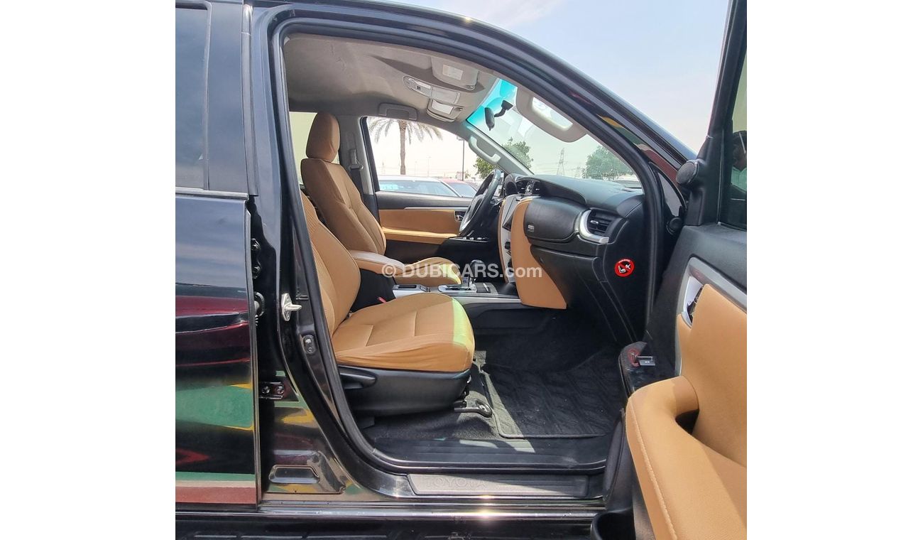 Toyota Fortuner FORTUNER GXR / V6 4.0 / FULL OPT YEAR WARANTY / REGISTERATION / INSURANCE FREE  /(LOT # 11421)