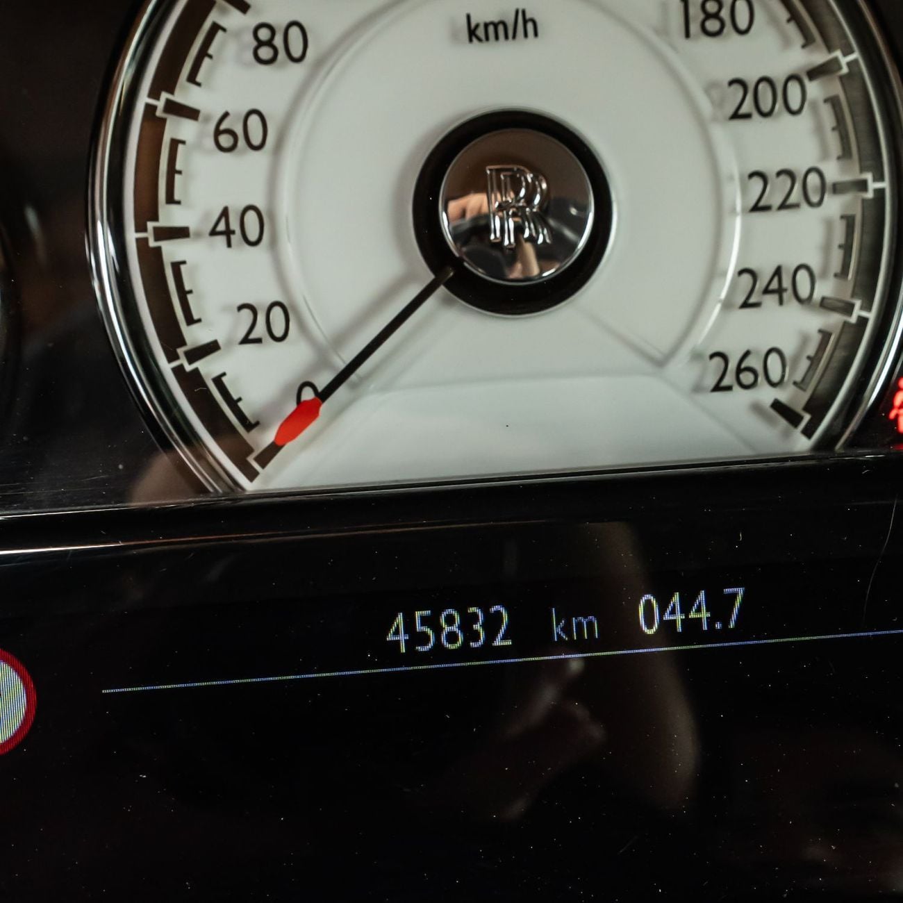 Rolls Royce Wraith STD 2017 | ROLLS ROYCE WRAITH | 3 BUTTONS | STAR LIGHT | 45,000KM | GCC