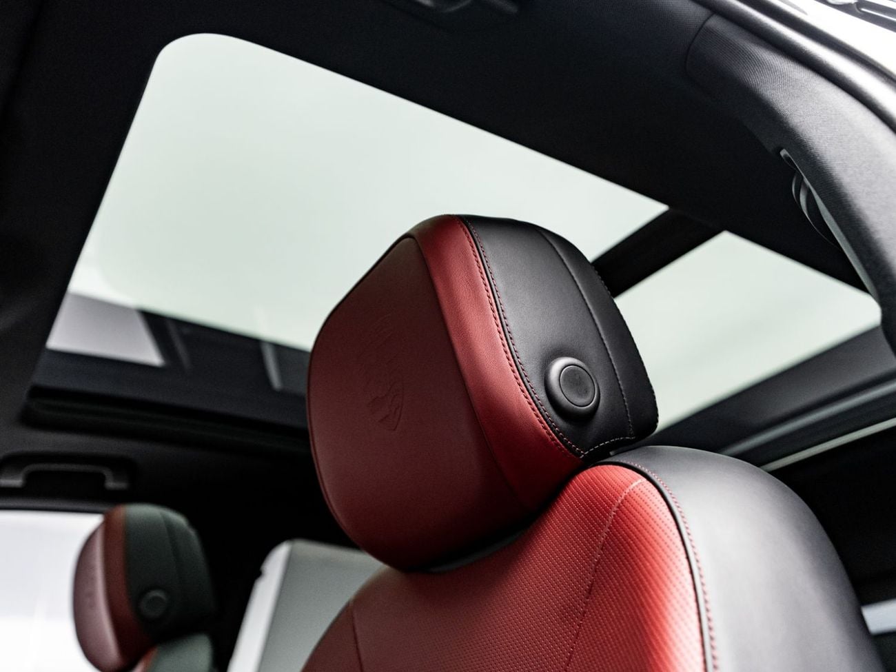 Porsche Cayenne Base 2025 Porsche Cayenne SUV, 3.0 TC V6, AWD, 353bhp, 8 Speed Auto