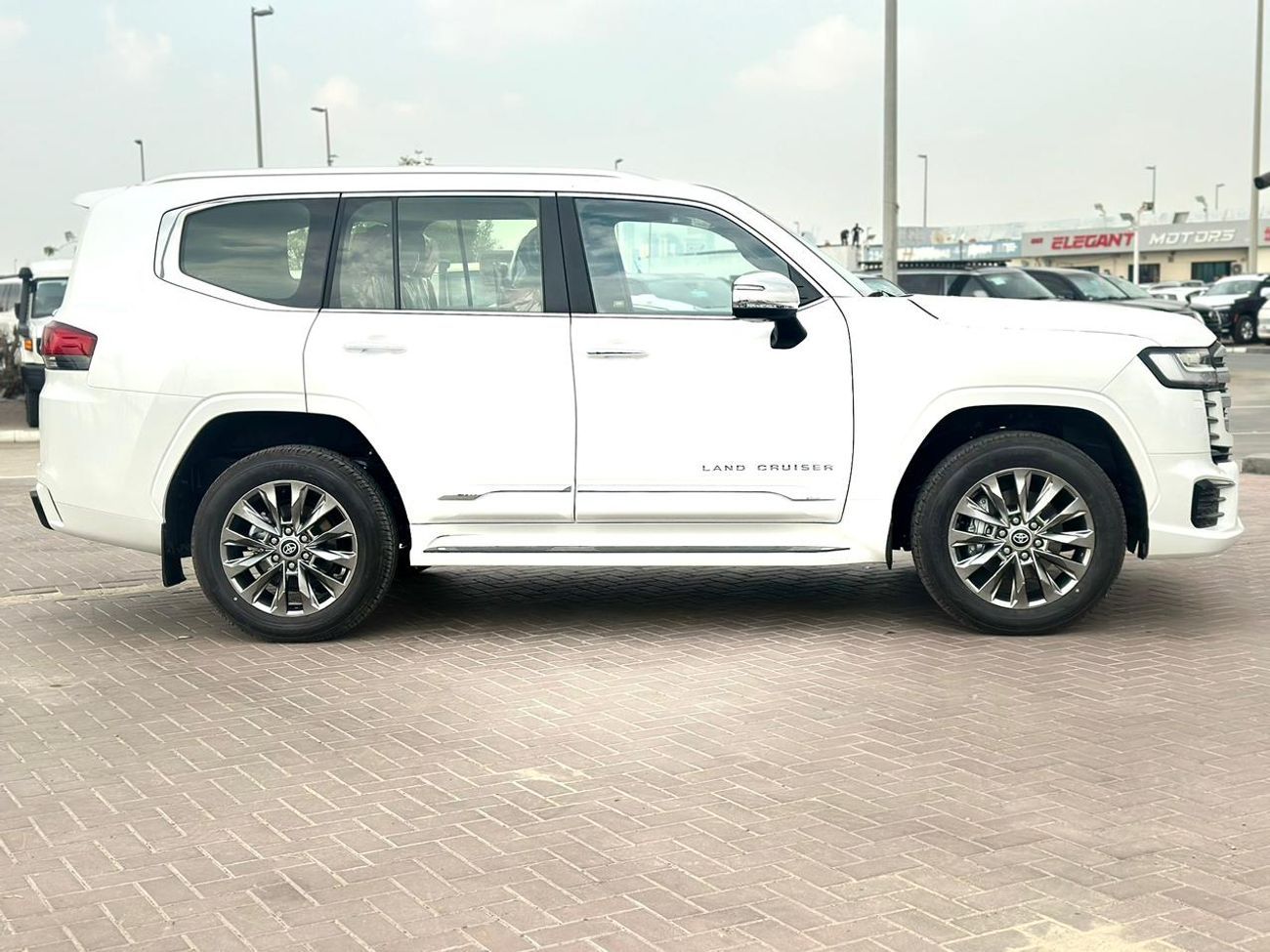 Toyota Land Cruiser TOYTA LAND CRUISER VXR 3.5 TWIN TURBO 2026
