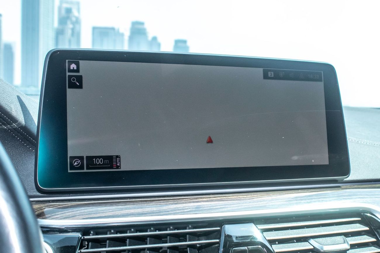 بي أم دبليو 520i M Sport Comfort 2.0L