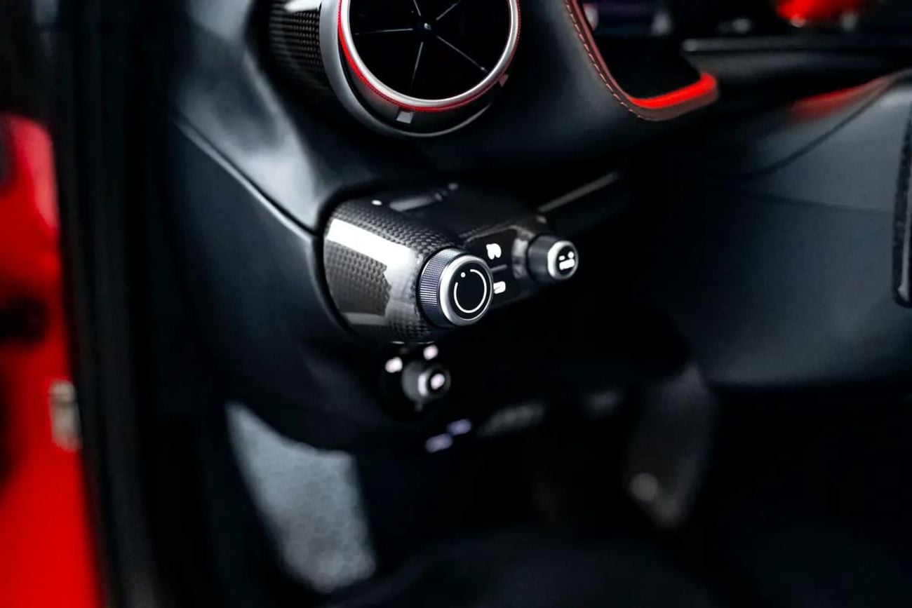 Ferrari 812 GTS FERRARI 812 GTS | VERY LOW MILEAGE | | FULL CARBON INT | SUSPENSION LIFTER | PASSENGER DISPLAY
