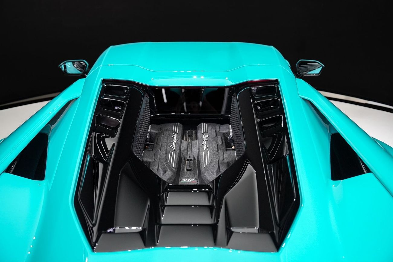 Lamborghini Revuelto 6.5L V12 Hybrid