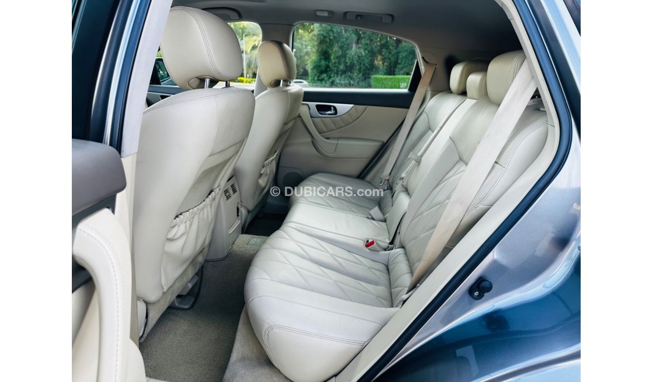 Infiniti QX70 Luxury Plus MODEL 2014 GCC CAR PERFECT CONDITION INSIDE AND OUTSIDE FULL OPTION ONE OWNER 2 keys Pan