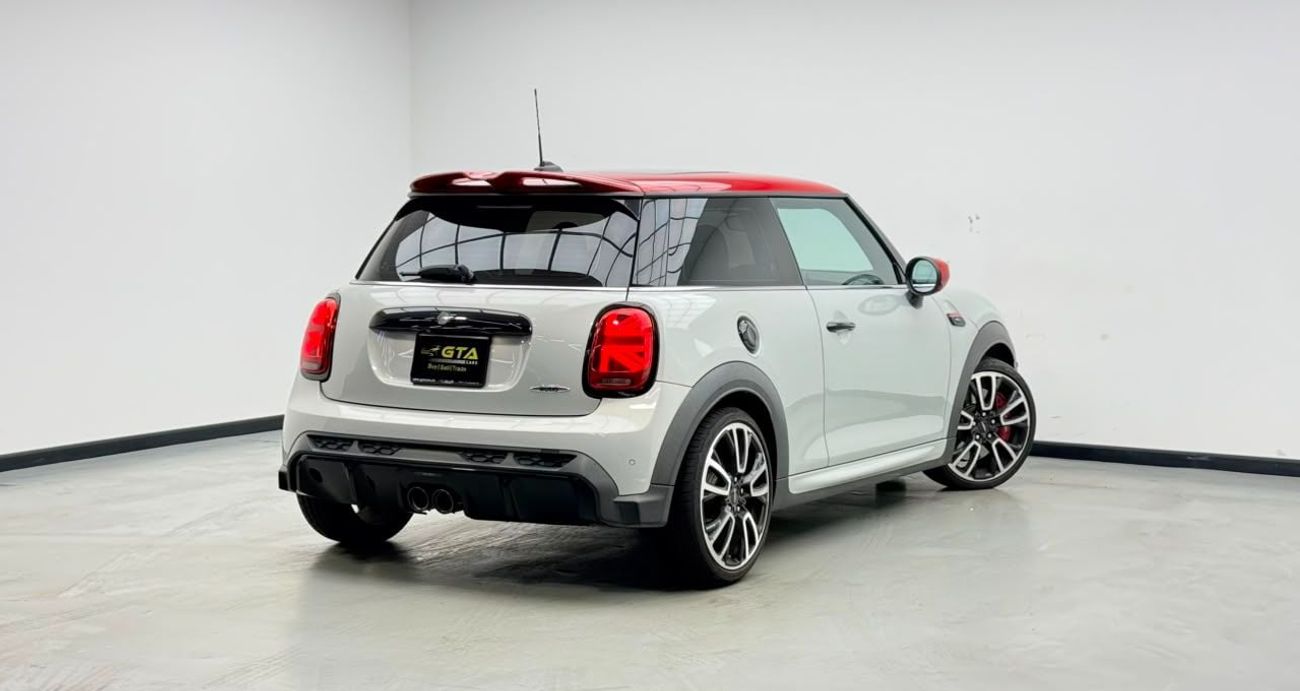 Mini John Cooper Works STANDARD 2022 MINI John Cooper Works, Auto Guard Warranty, Full Agency Service History, GCC Specs.