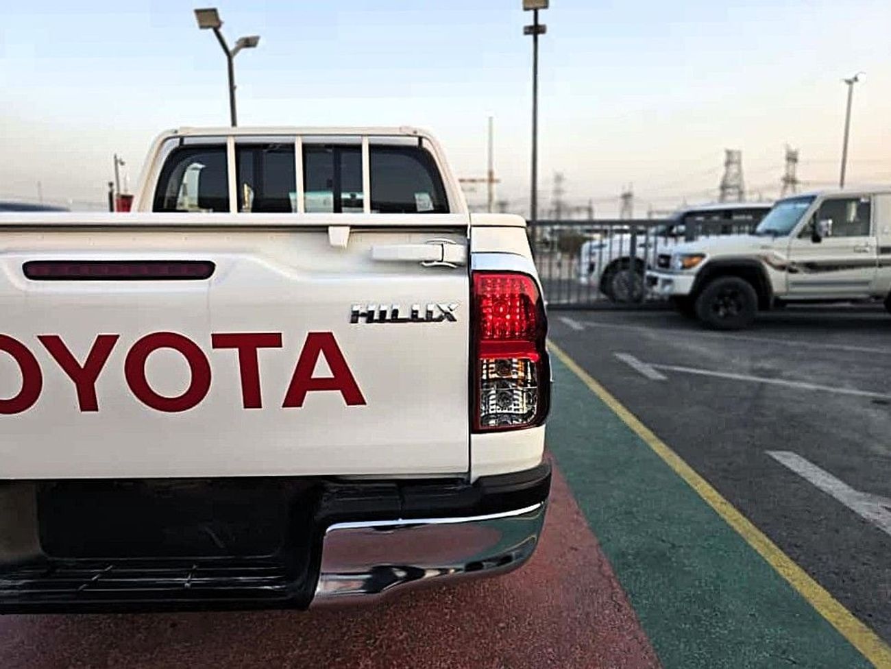 Toyota Hilux Toyota Hilux D.C 2.4L Diesel M/T 4*2 2025