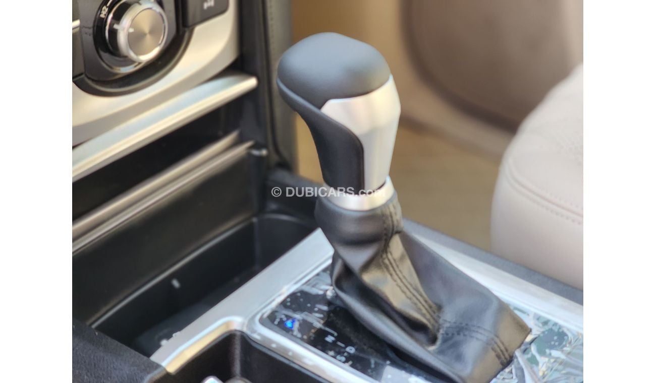 Toyota Prado V6 facelifted