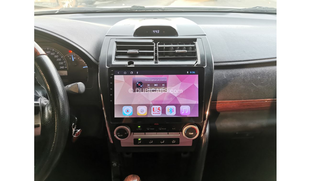 Toyota Camry 2.5L, Leather Seats, DVD + Rear DVD, Alloy Rims 16'', Rear AC, Wooden Interior (LOT # TCW2014)