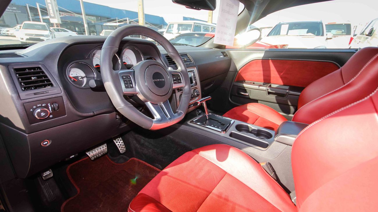 Dodge Challenger HEMI 392 SRT