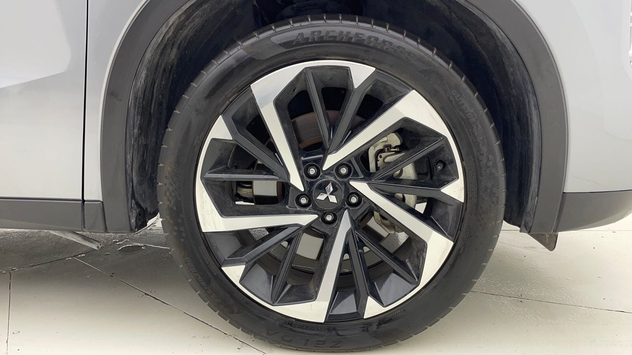 ميتسوبيشي آوتلاندر 2024 HIGHLINE WITH SUNROOF | AED 1359/Month | 0 DP | 30 Day Return | Warranty