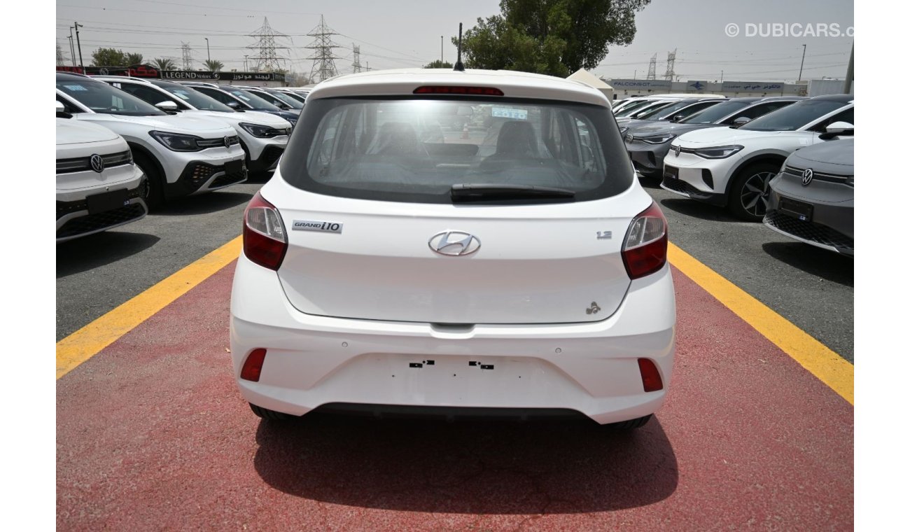 Hyundai Grand i10 Hyundai Grand i10 AI3 AT 1.2L Hatchback FWD 5Doors, Color White, Model 2022