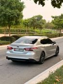 تويوتا كامري GLE HEV