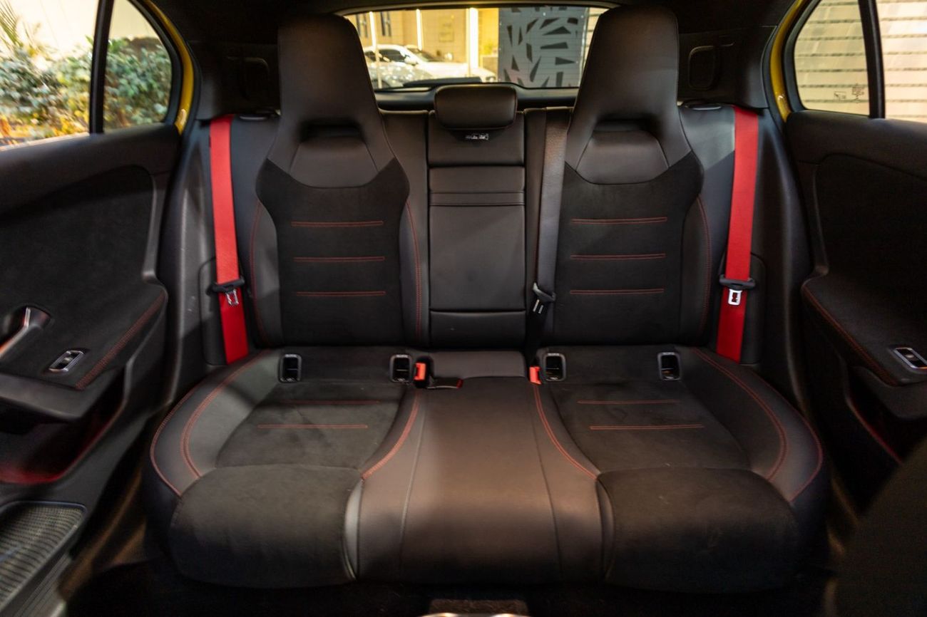 Mercedes-Benz AMG 4MATIC Hatchback, миниатюра 28