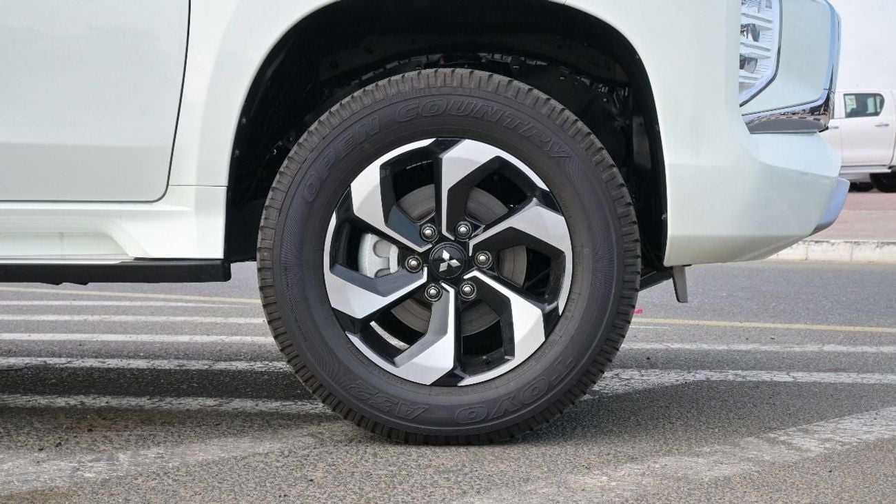 Mitsubishi Montero Sport MONTERO SPORT 3.0L FULL OPTION