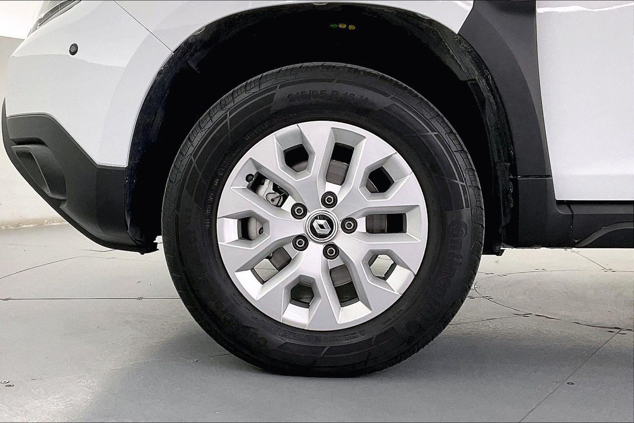 Renault Duster SE | 1 year free warranty | 0 down payment | 7 day return policy