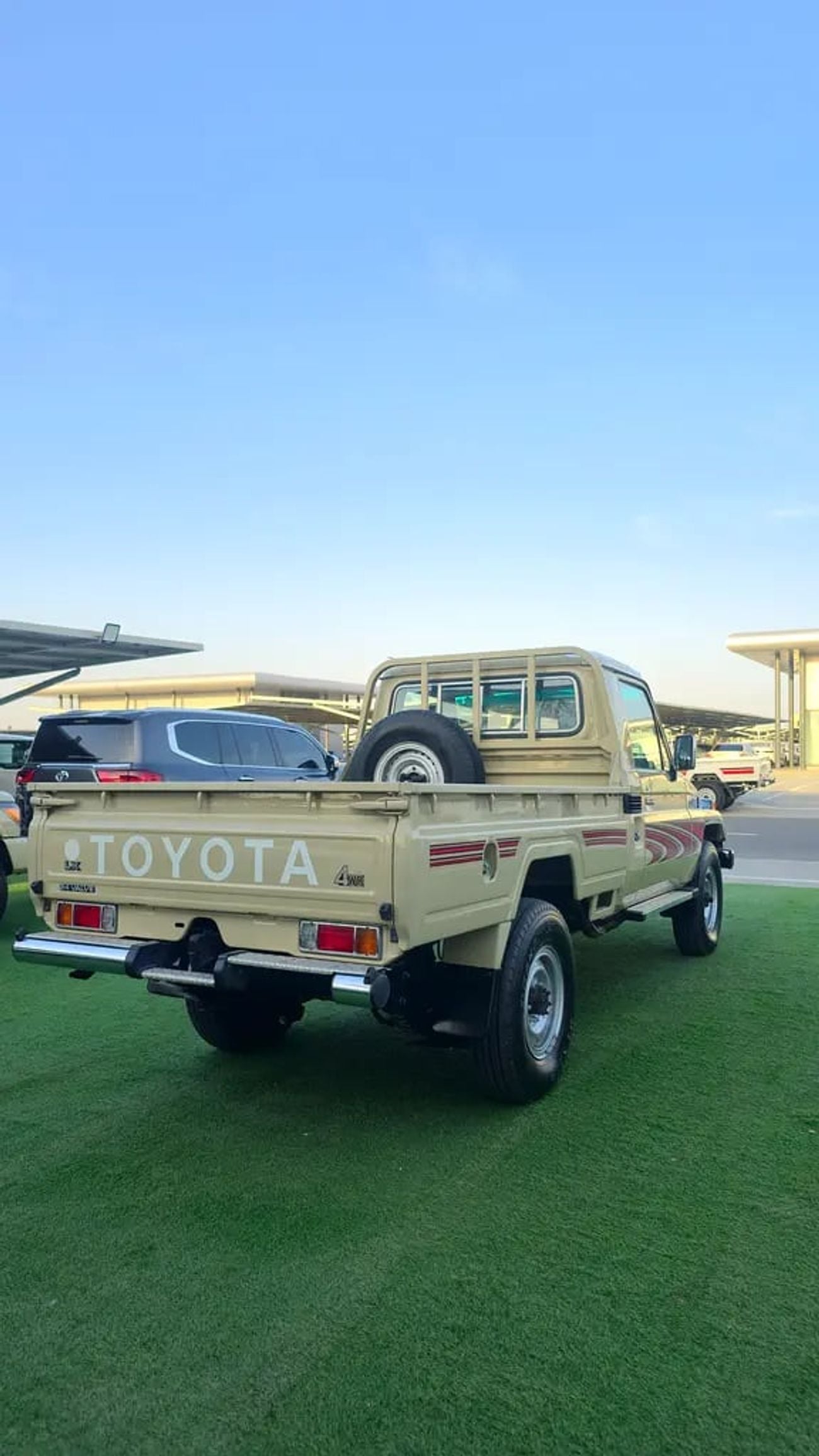Toyota Land Cruiser 70 LC79 LX - GCC Specs - Reliable Workhorse