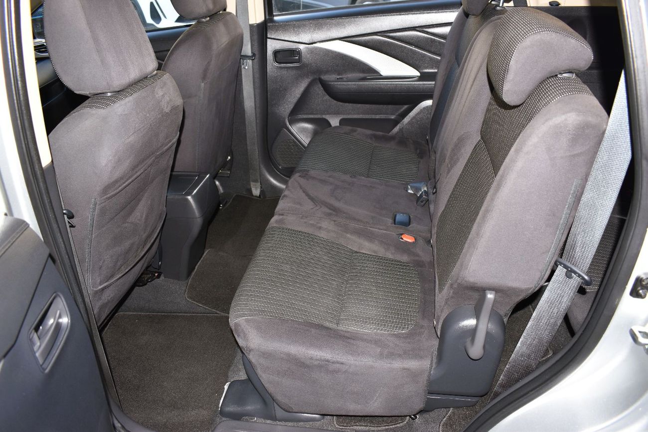 Mitsubishi Xpander Mid 1.5L