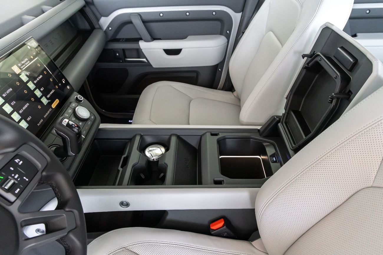 لاند روفر ديفندر Land Rover Defender | 110 X-Dynamic SE (P400) | GCC Specs | 2026 (Export)