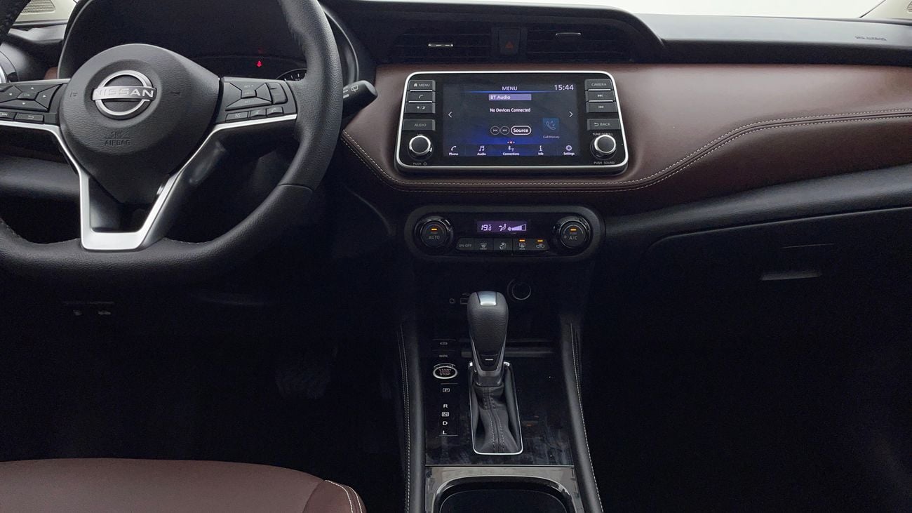 Nissan Kicks SL + 1.6 | Zero Down Payment | Home Test Drive