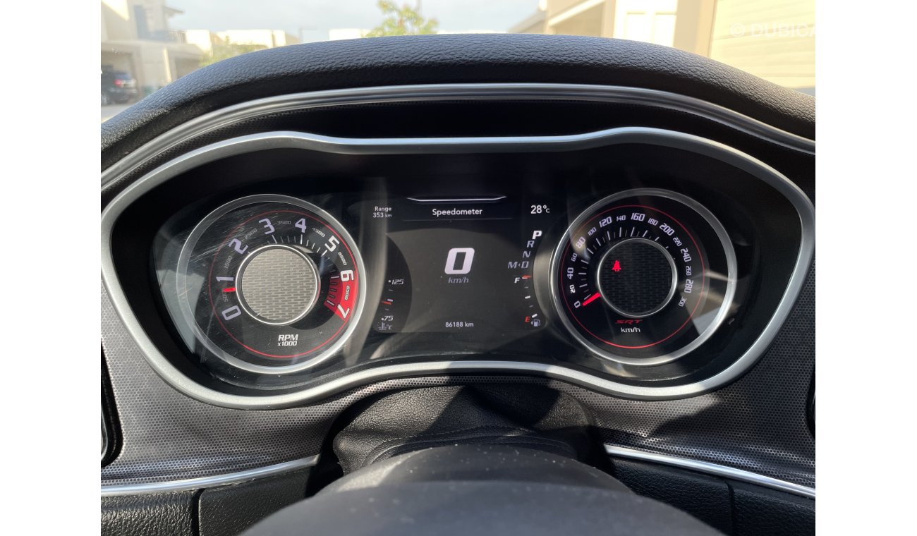 Dodge Challenger SRT8