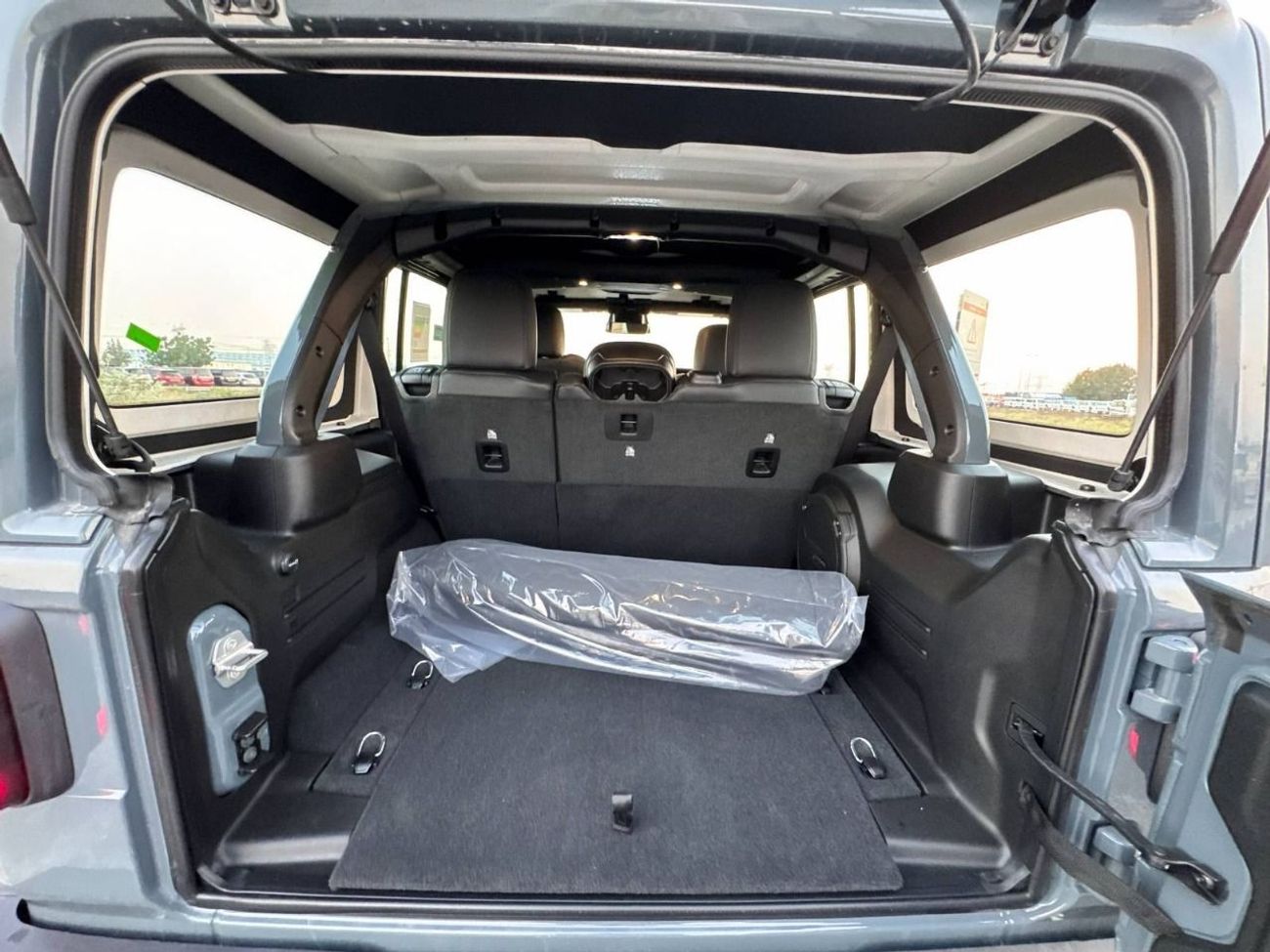 جيب رانجلر Unlimited Rubicon 2.0L A/T