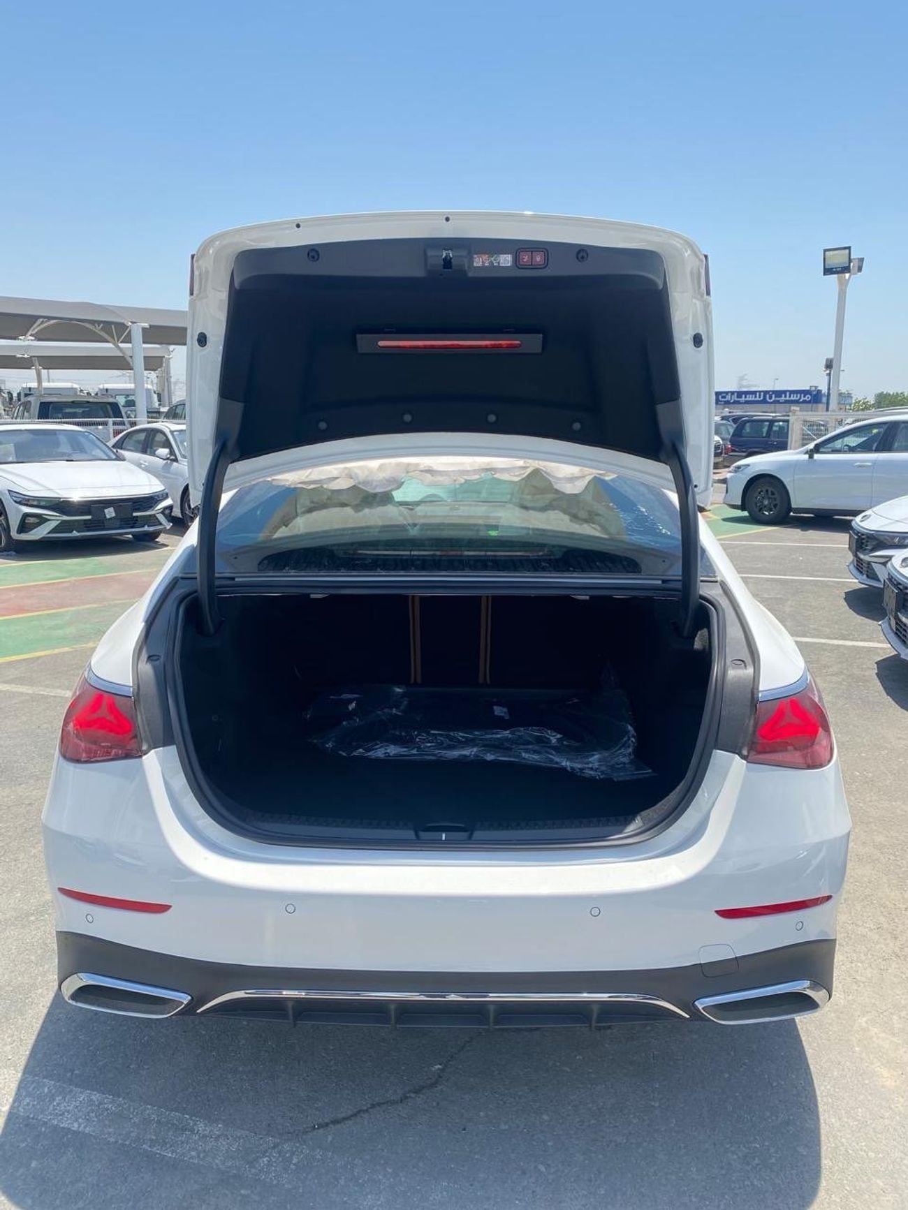 Mercedes Benz E300