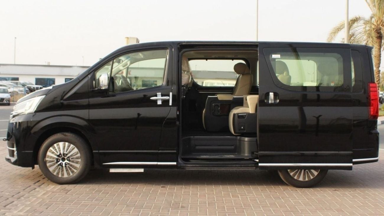 تويوتا جرافينا PREMIUM TOYOTA GRANVIA 2.8L WAGON 6 SEATS AT WG3