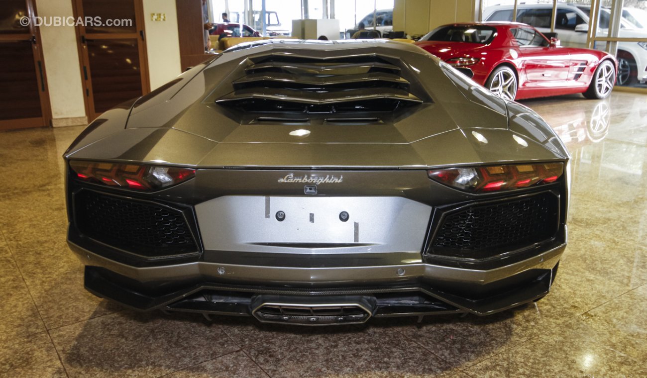 Lamborghini Aventador LP 700-4