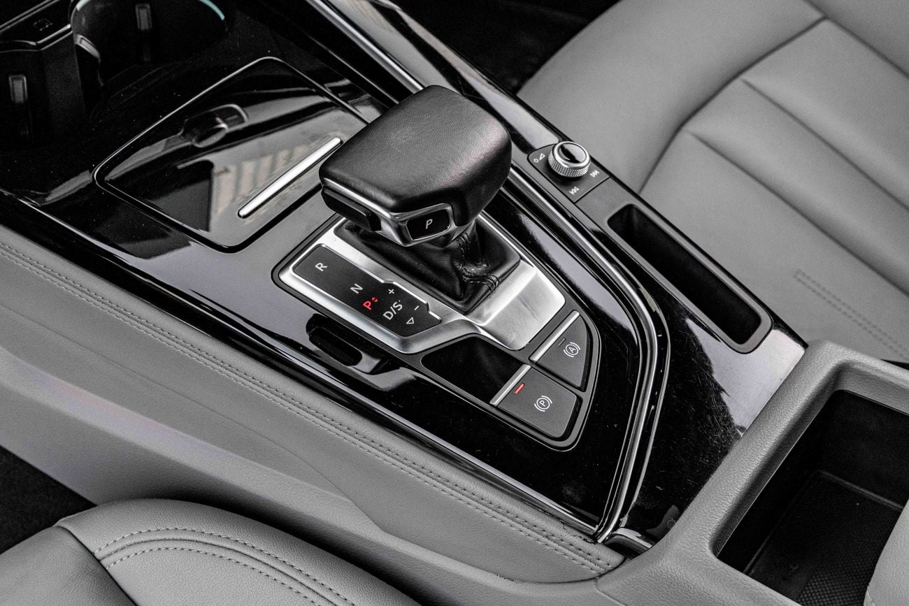 أودي A5 40 TFSI ADVANCED SPORTBACK A5 40 TFSI Sport | 2,546 P.M | 0% Downpayment | Audi Warranty + Service Contract!