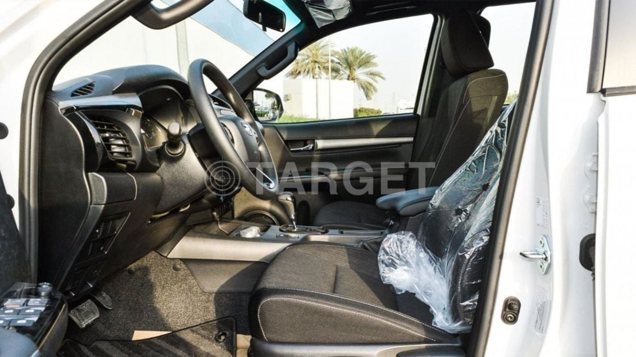 Toyota Hilux Toyota Hilux Adventure 4.0L Petrol AT 2023