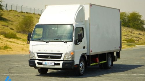 ميتسوبيشي فوسو 2021 Canter - Short Chassis - Dry Box with Tail Lift - Diesel M/T - GCC - Book Now!