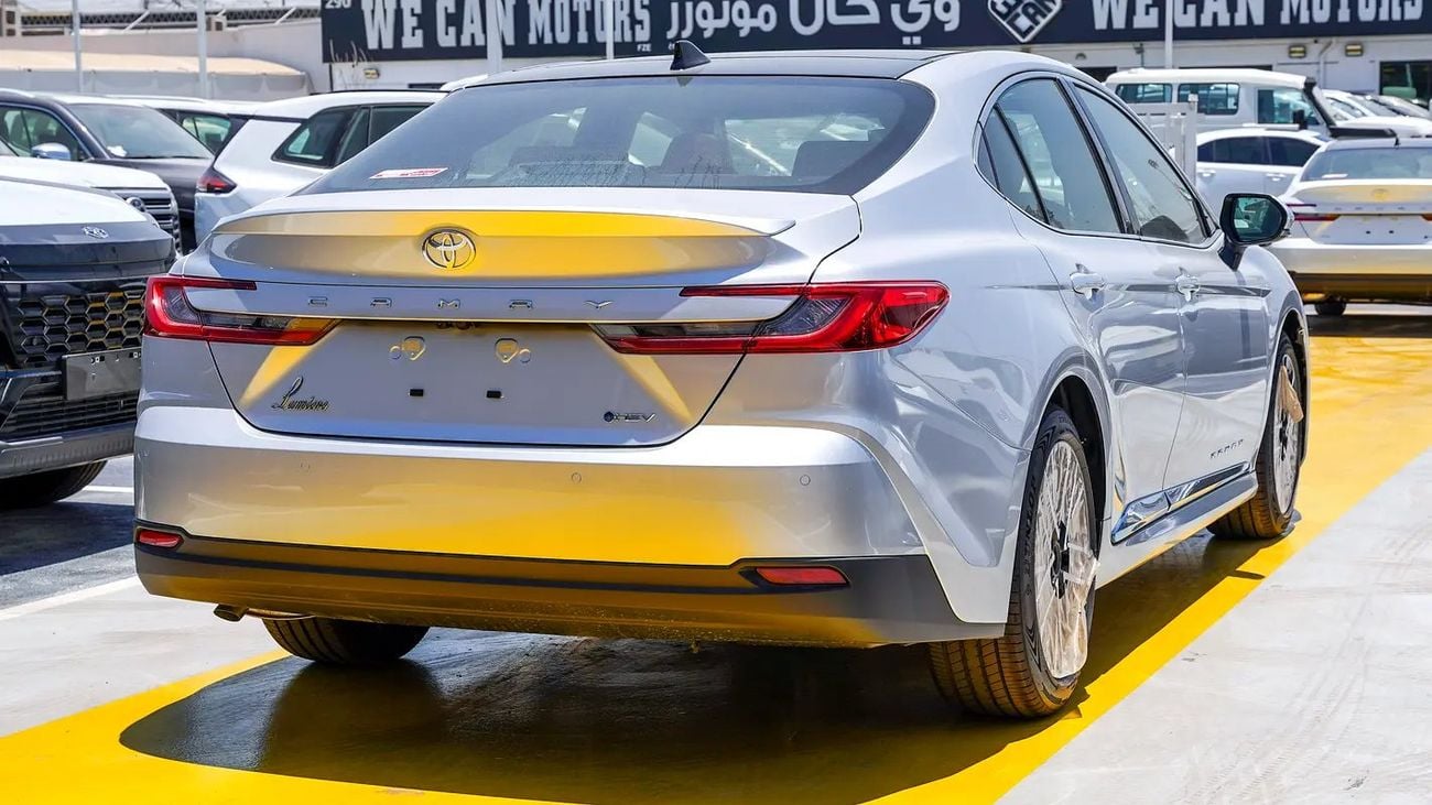 Toyota Camry LUMIERE HEV Lumiere GCC Specs