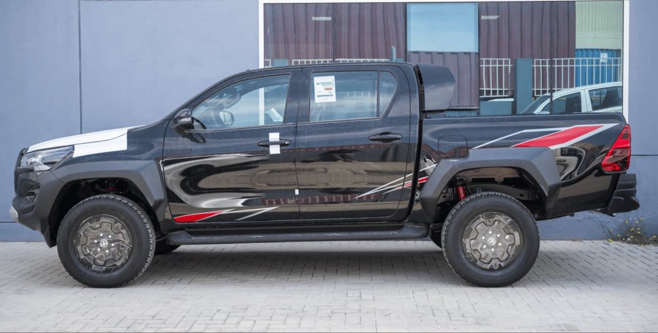 تويوتا هيلوكس GR SPORT 2.8 Diesel 26/26 Black on Black