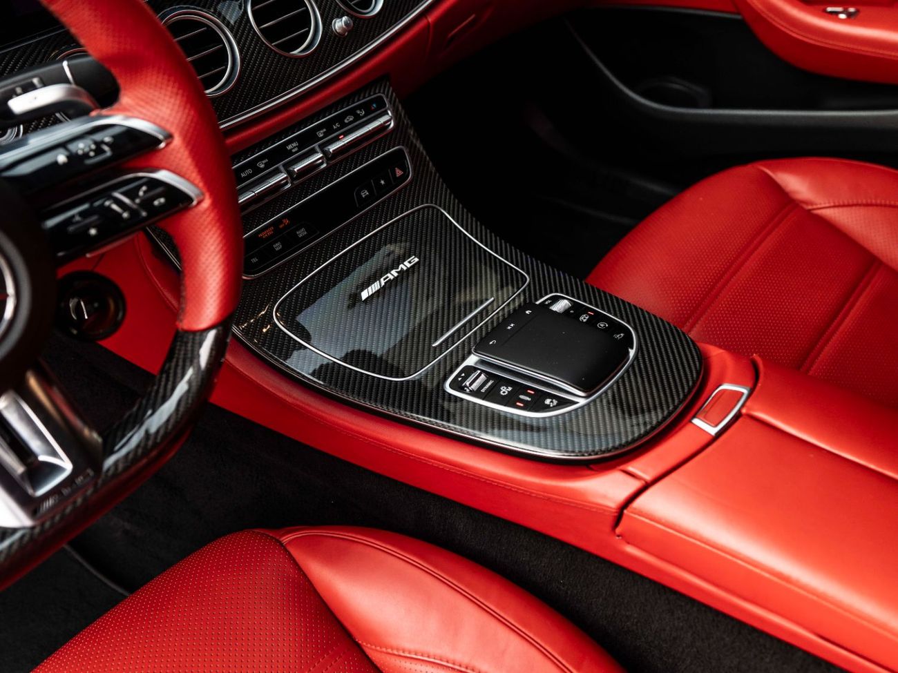 مرسيدس بنز E 63S 4MATIC+ 4.0L