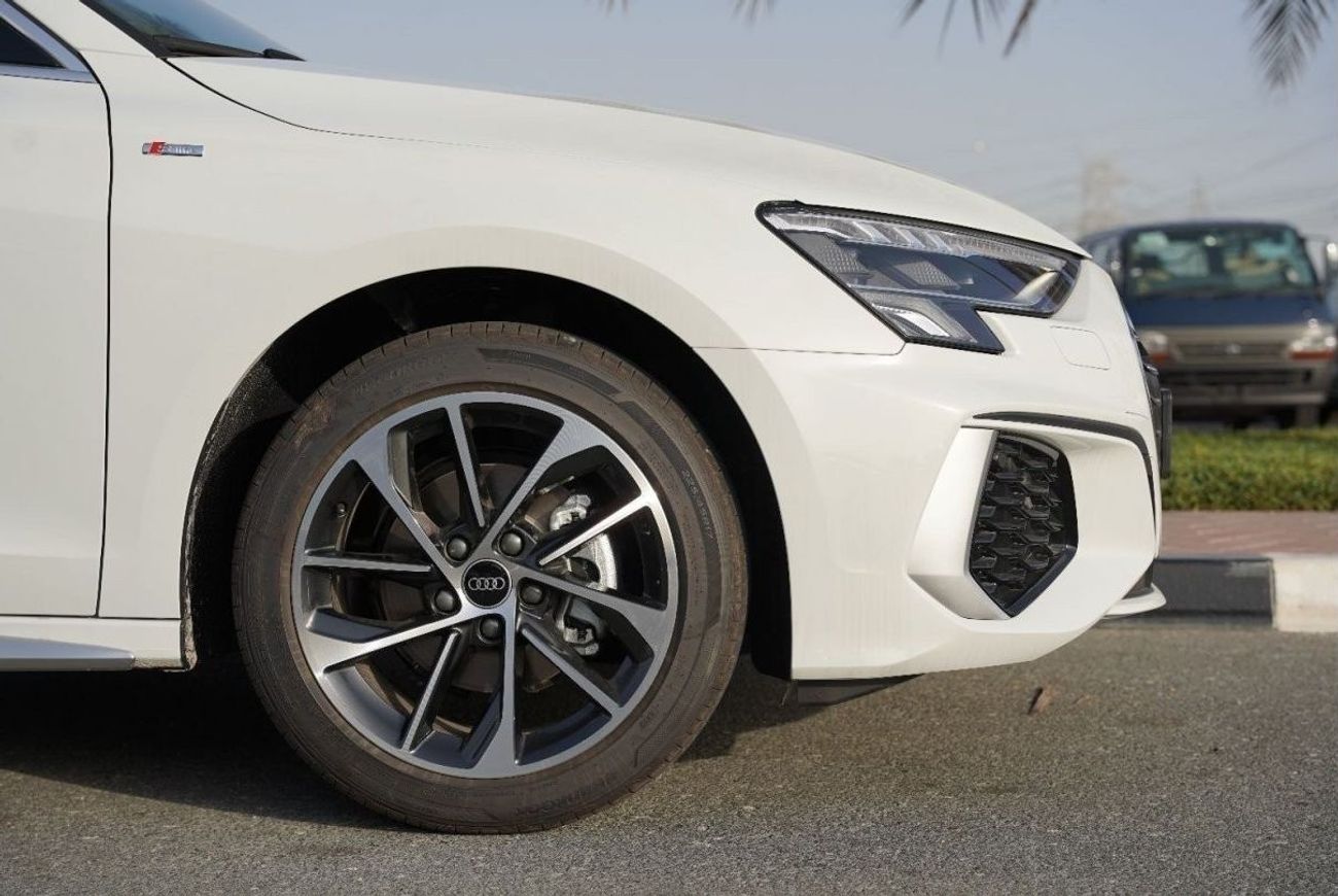 أودي A3 2024 Audi A3 Limousine 35 TFSI 1.4L 0Km