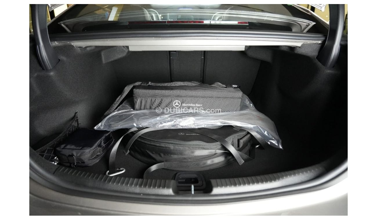 مرسيدس بنز C 200 Mercedes-Benz C 200 Premium | 2024 GCC 0km | 5 Years Agency Warranty