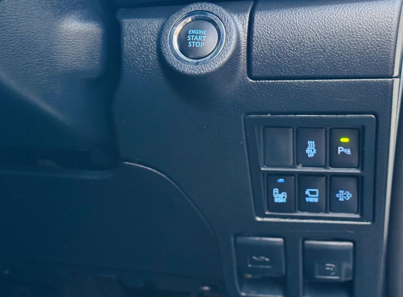 تويوتا هيلوكس GR SPORTS BODY KIT INSTALLED | 2023 | 360 VIEW CAMERA | 2.8L DIESEL ENGINE | AT | PUSH START