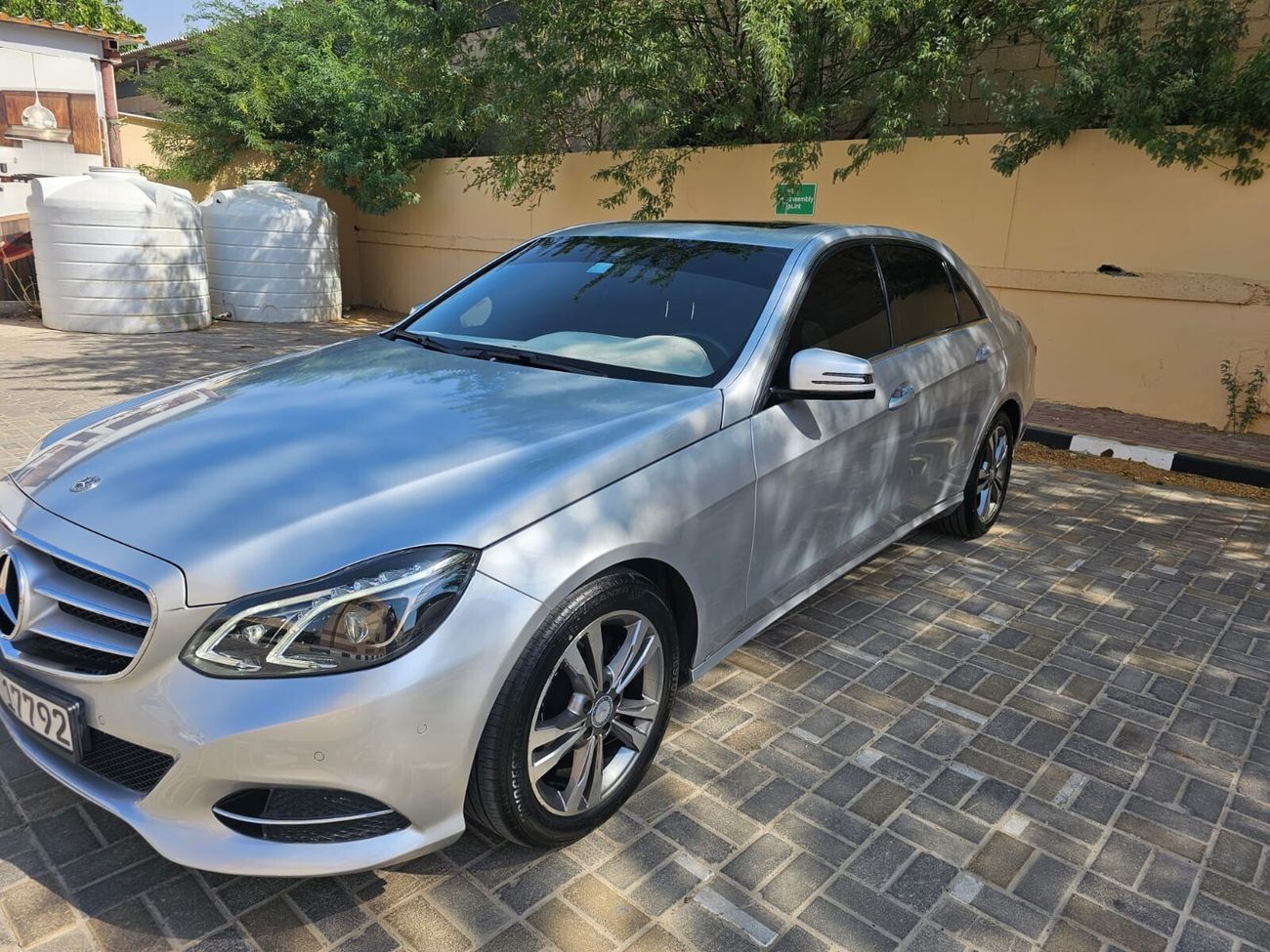 مرسيدس بنز E200 Mercedes E200