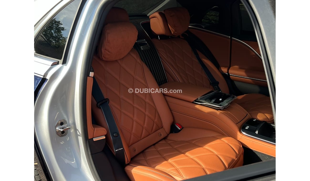 مرسيدس مايباخ S580 مايباخ Mercedes S580 Right Hand Drive  2-Tone