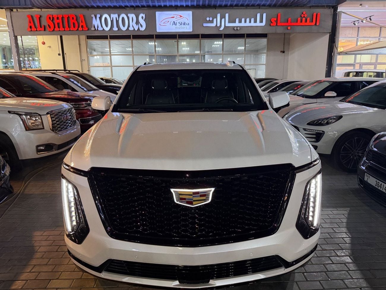 Cadillac Escalade LUXURY