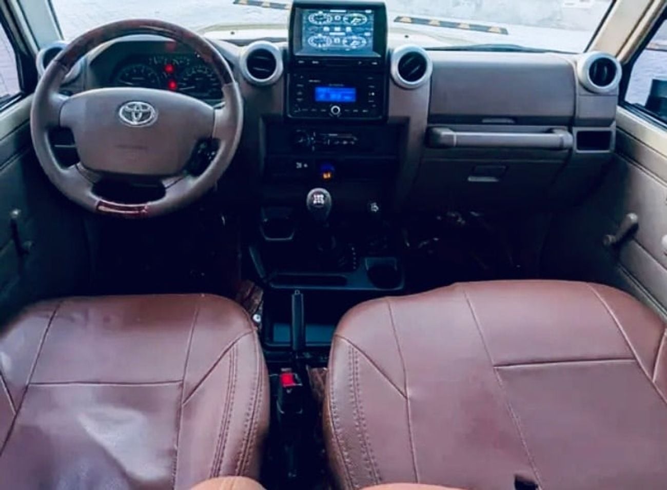 Toyota Land Cruiser Pick Up