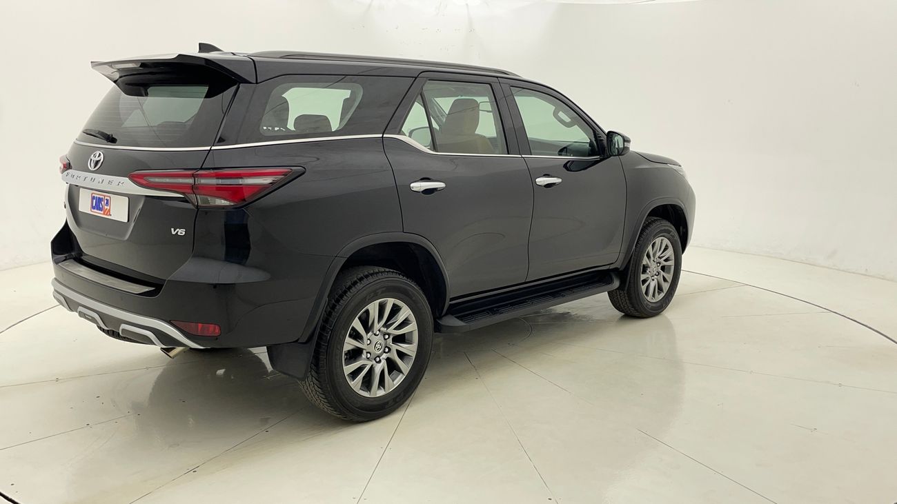 تويوتا فورتونر VXR 4 | بدون دفعة مقدمة | اختبار القيادة في المنزل