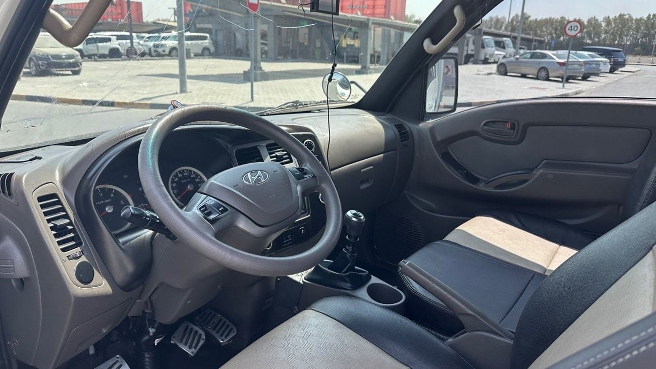 Hyundai Porter STD (NON GCC)