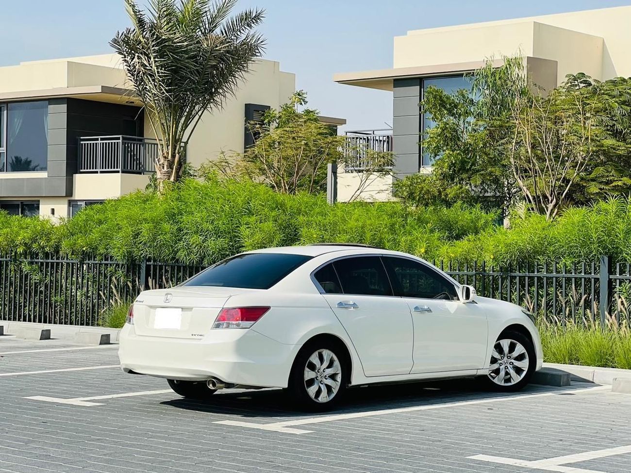 Honda Accord || GCC || Top-end || Well Maintained