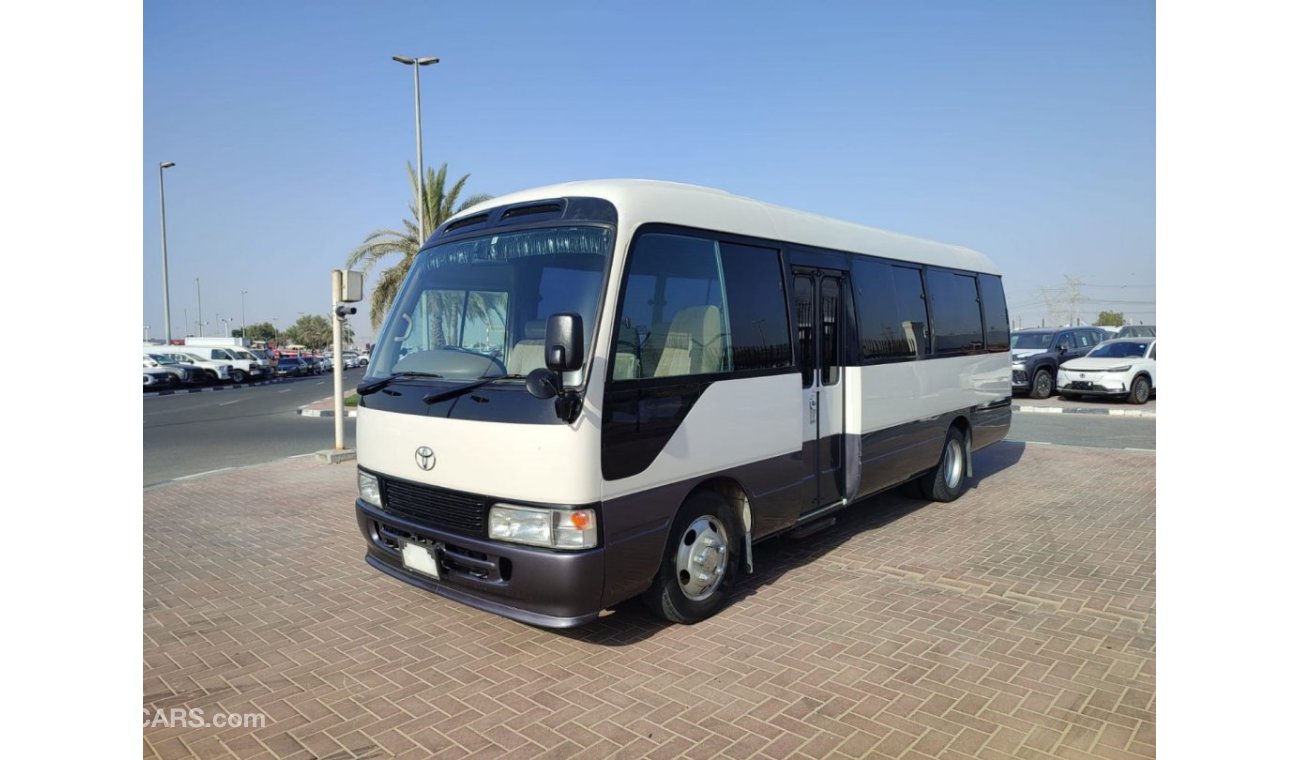 Toyota Coaster HZB50-0106438--TOYOTA	COASTER	1998	WHITE-CC 4200-DIESEL RHD Only For Export.