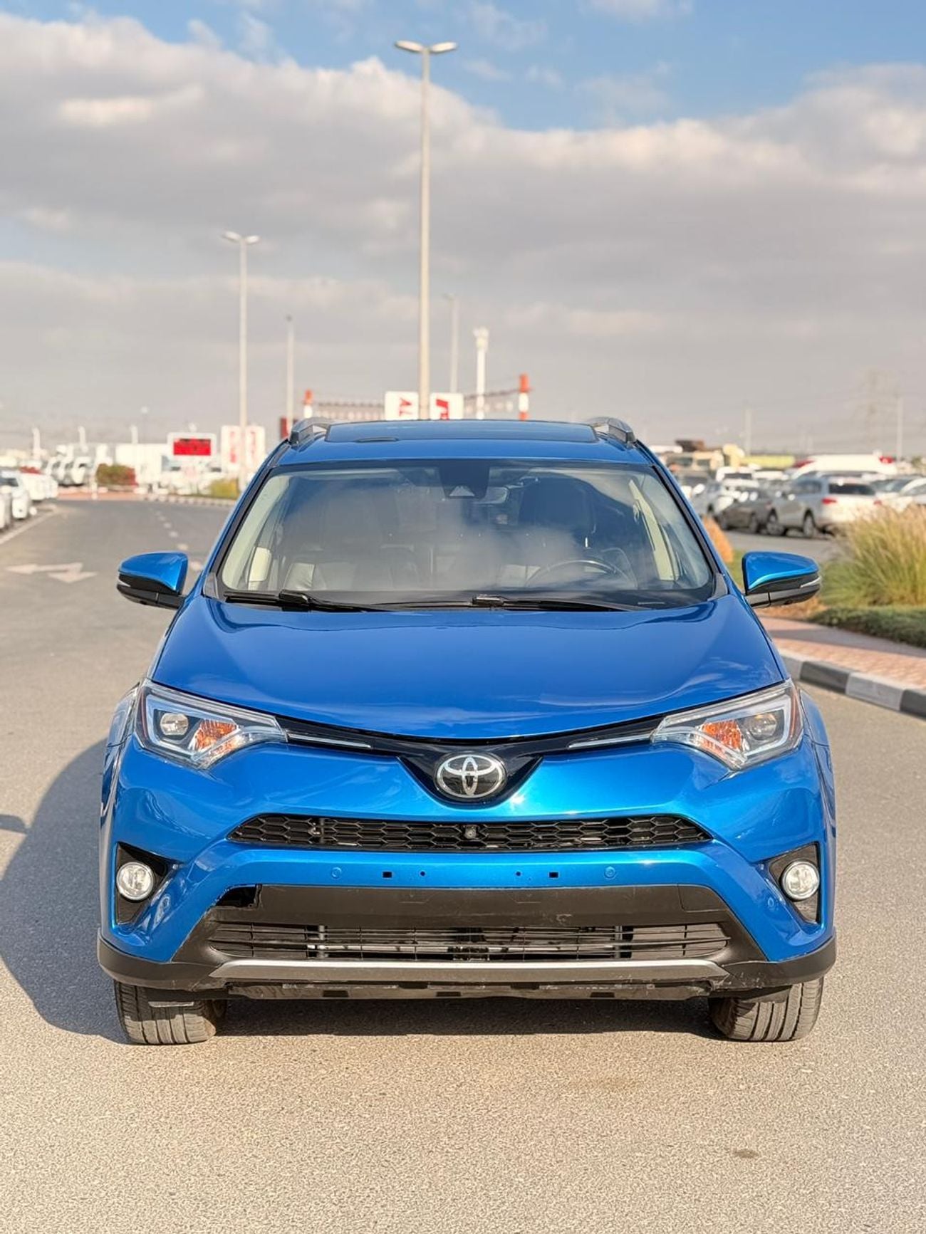 Toyota RAV4 VXR Limited 2.5L 360 camera, sunroof Full option