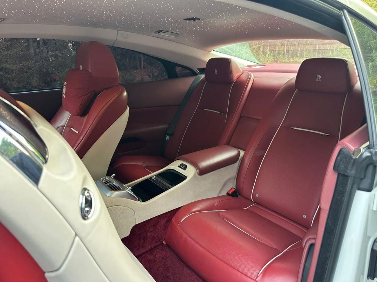 رولز رويس واريث Rolls Royce Wraith | 2015 | V12 | GCC | Service History